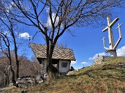 38 Alla Tre Croci e Cappella del Monte Molinasco (1179 m)